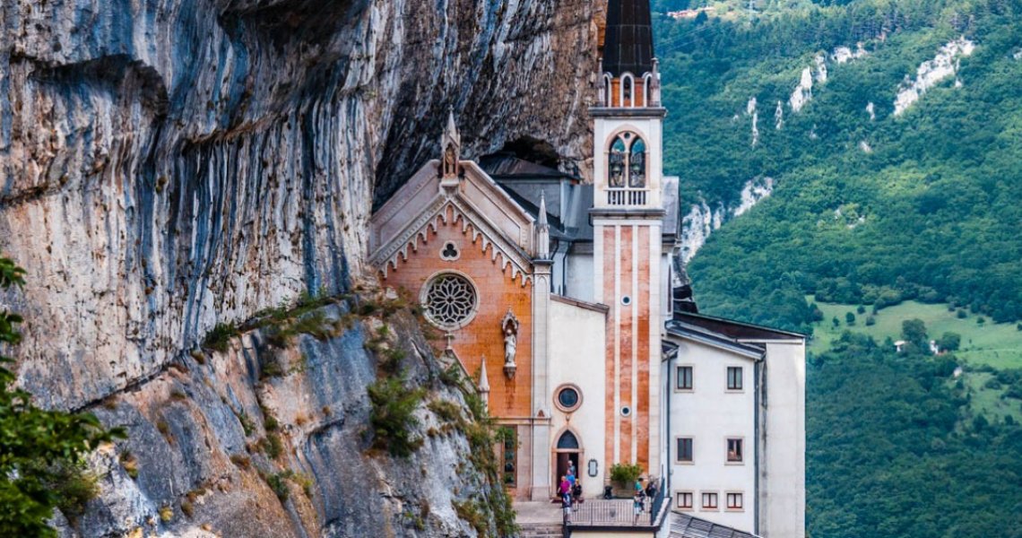 Madonna della Corona Madonna della Corona