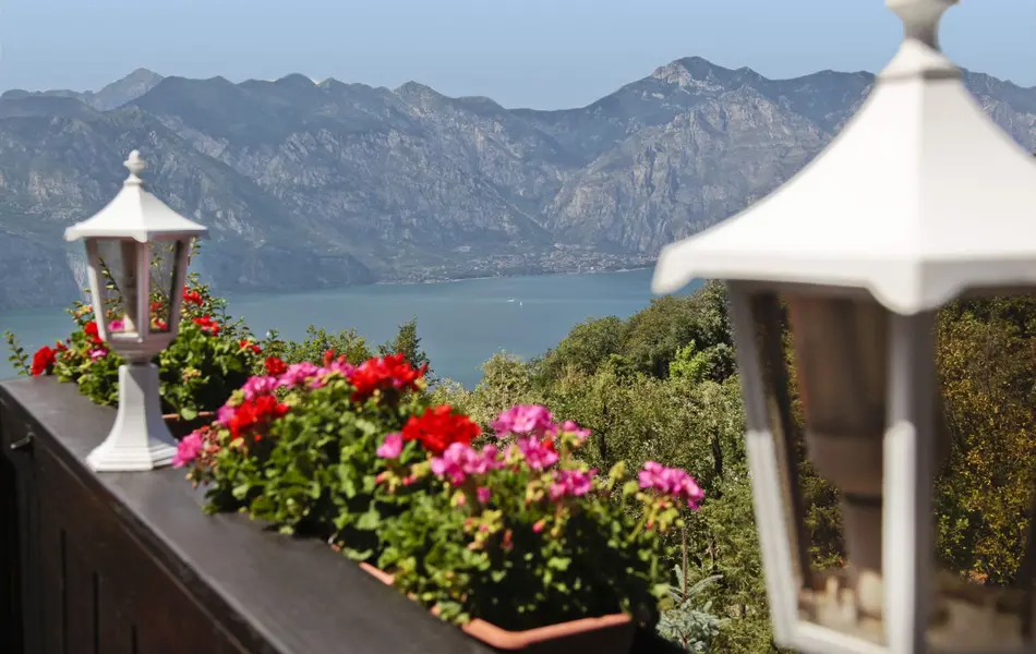 March Offer on Lake Garda